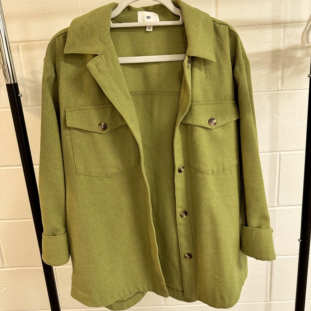 NWOT BP. brand shacket with tortoise button detailing